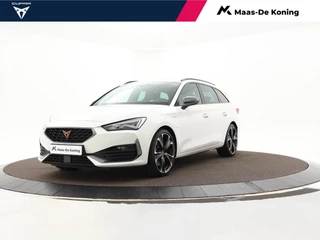 Hoofdafbeelding CUPRA Leon Sportstourer CUPRA Leon Sportstourer 1.4 e-Hybrid 245pk DSG VZ Business · SOH 95% · Stuur- & Stoelverwarming · Keyless · Sfeerverlichting · Cruise Control · 19"Velgen ·