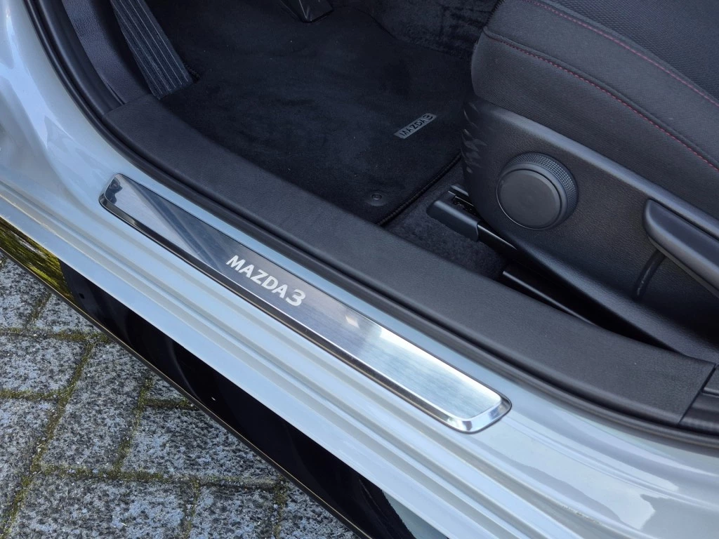 Hoofdafbeelding Mazda 3