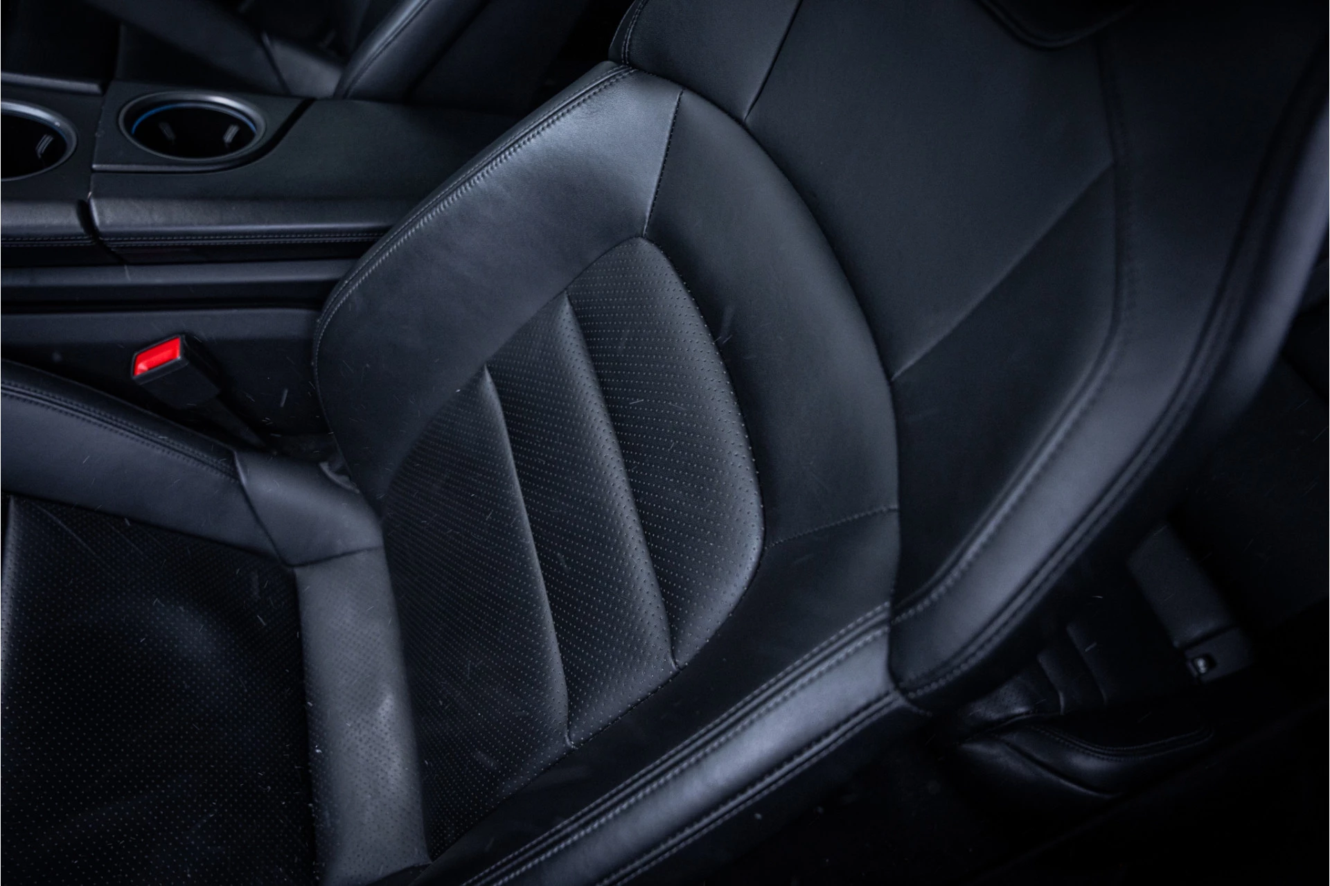 Hoofdafbeelding Porsche Taycan