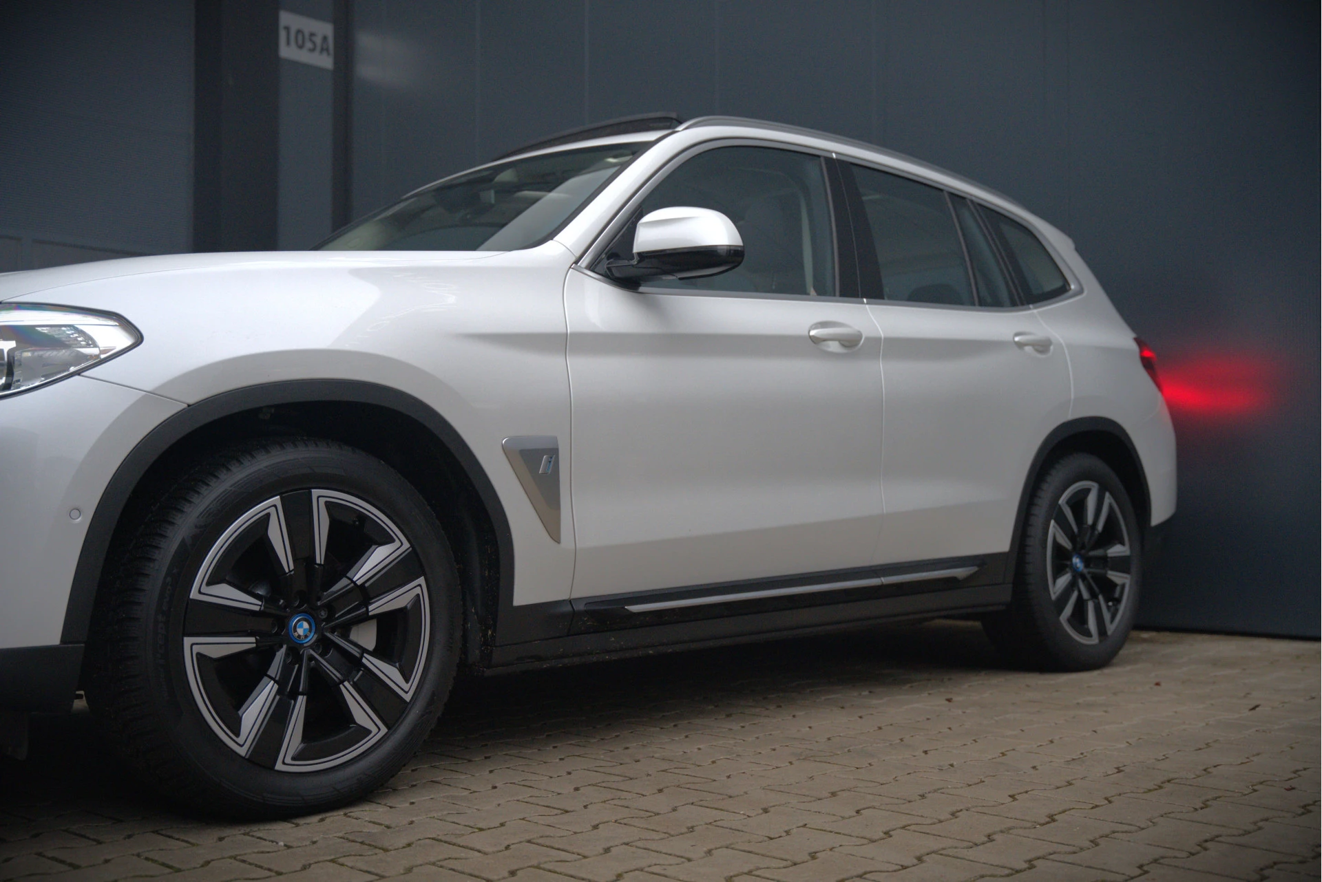 Hoofdafbeelding BMW iX3