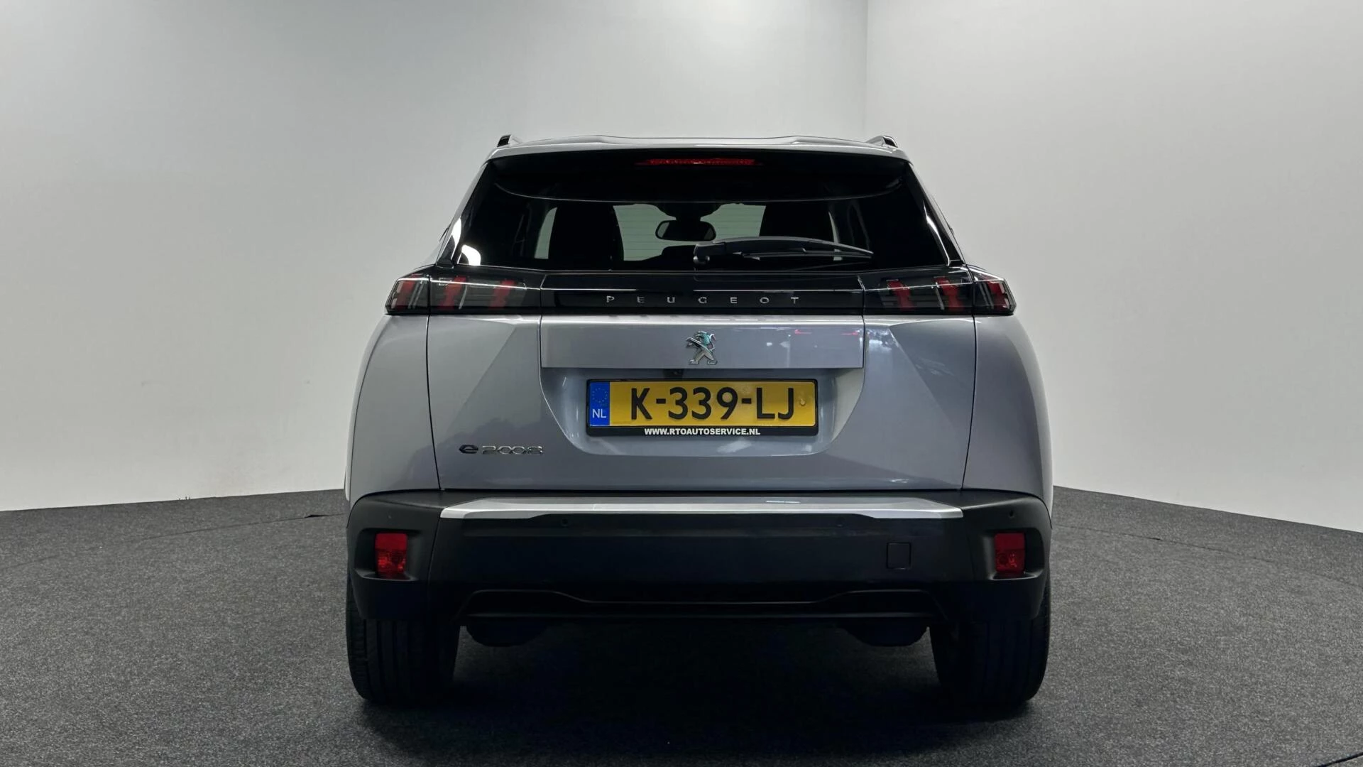 Hoofdafbeelding Peugeot e-2008