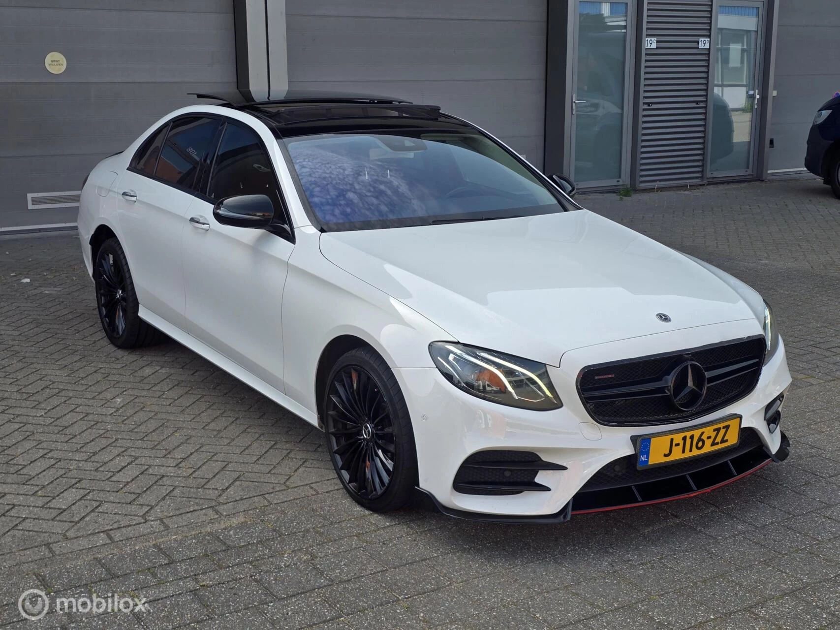Hoofdafbeelding Mercedes-Benz E-Klasse