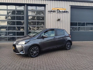 Hoofdafbeelding Toyota Yaris Toyota Yaris 1.5 Hybrid Aspiration Clima/Cruise Camera Elec Ramen/Spiegels inklapbaar Trekhaak Stoelverw