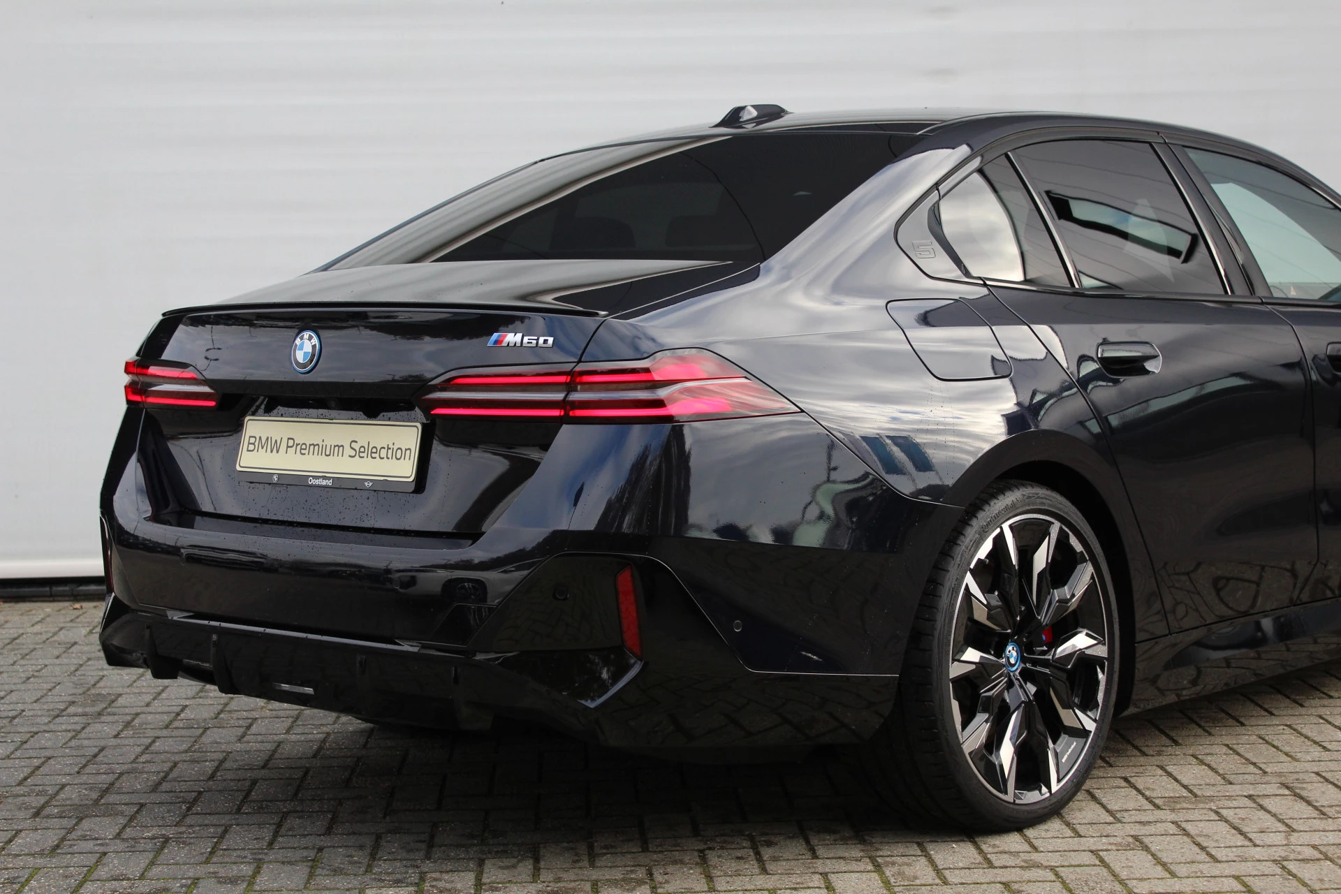 Hoofdafbeelding BMW i5