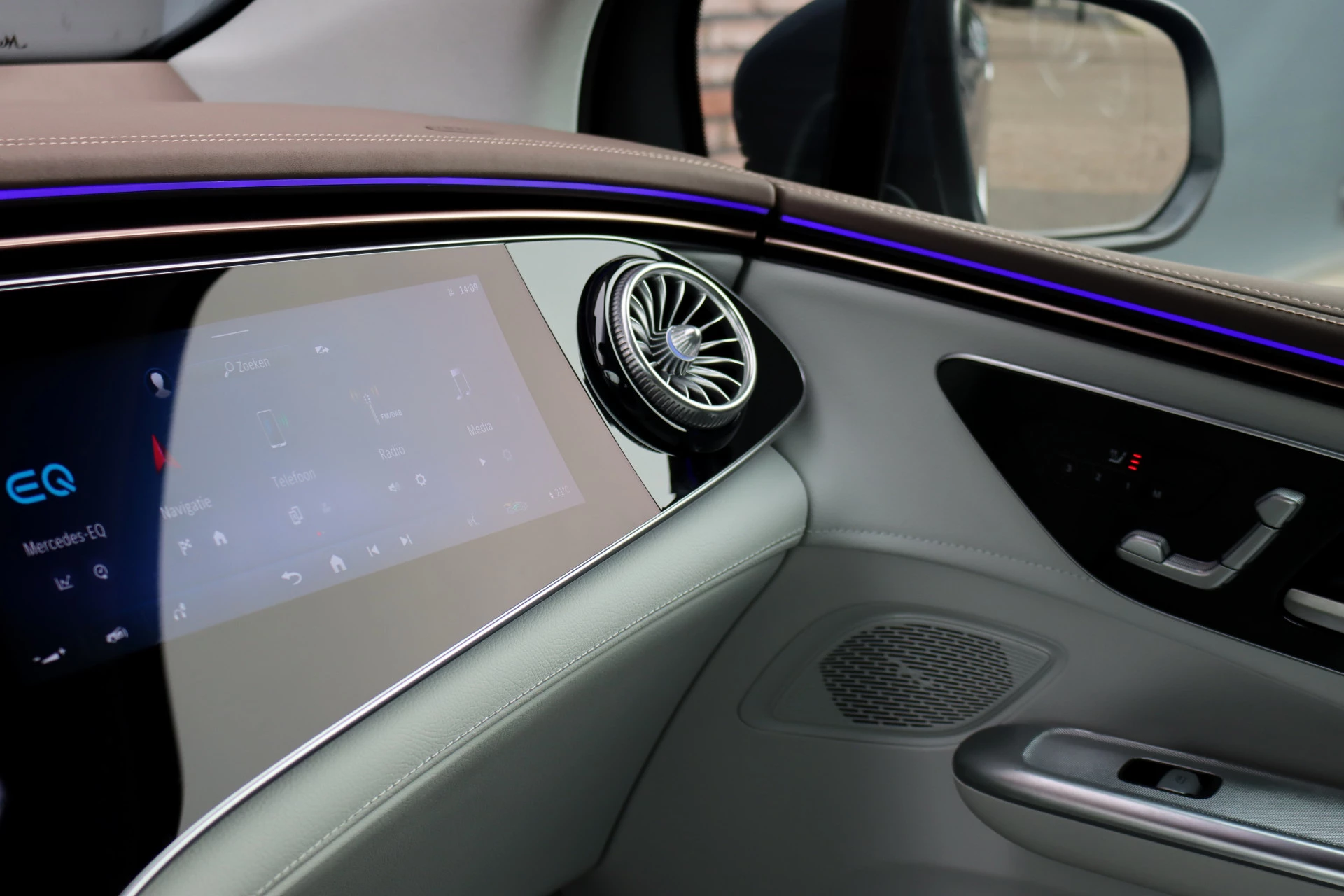 Hoofdafbeelding Mercedes-Benz EQE