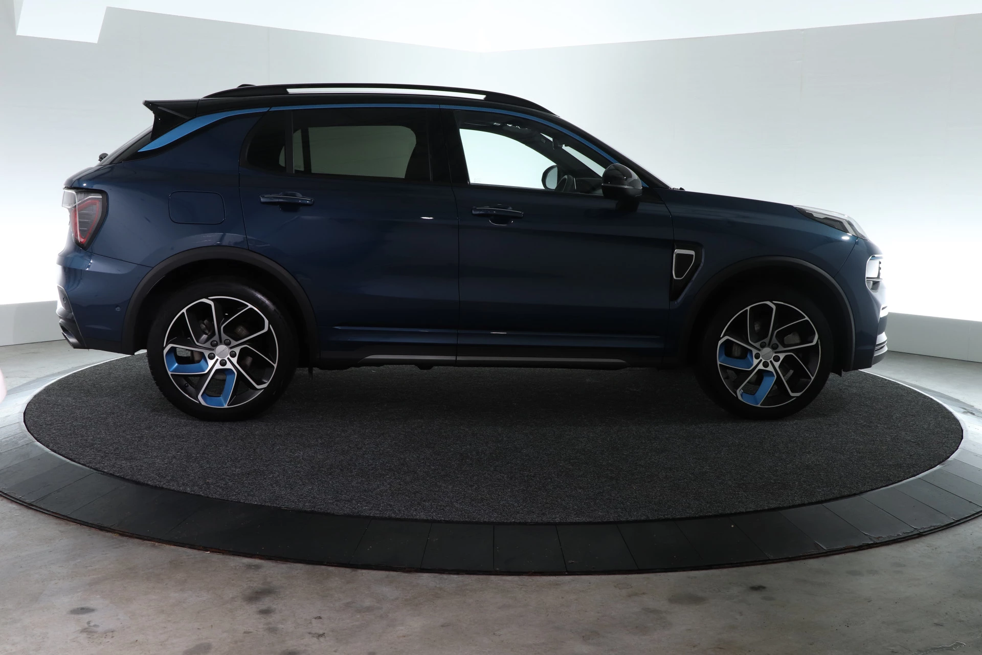 Hoofdafbeelding Lynk & Co 01