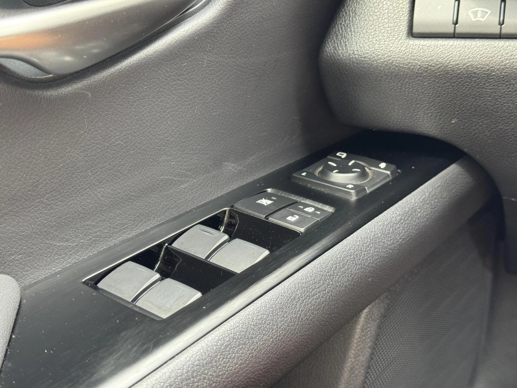 Hoofdafbeelding Lexus UX
