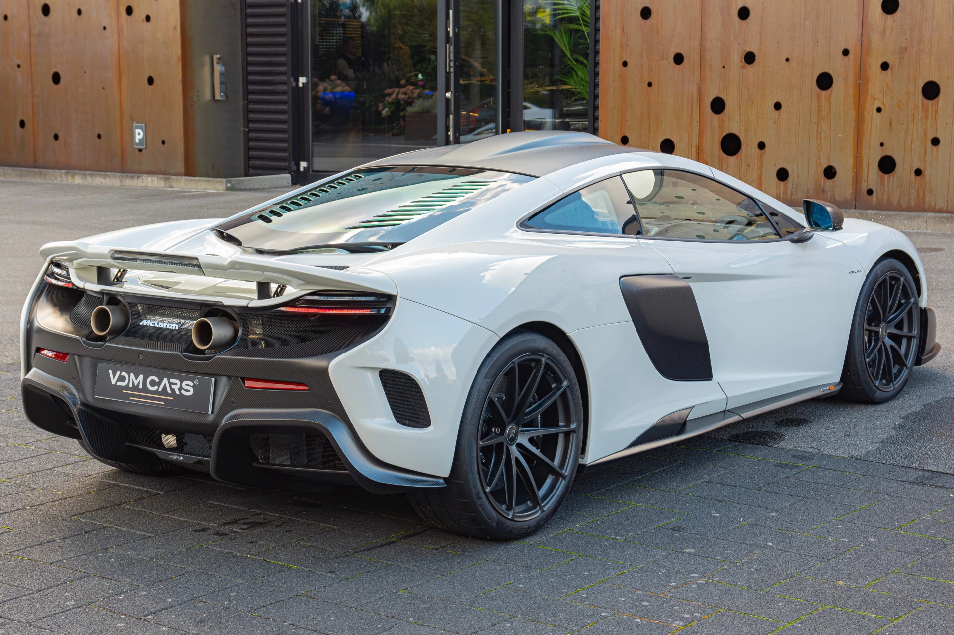 Hoofdafbeelding McLaren 675LT