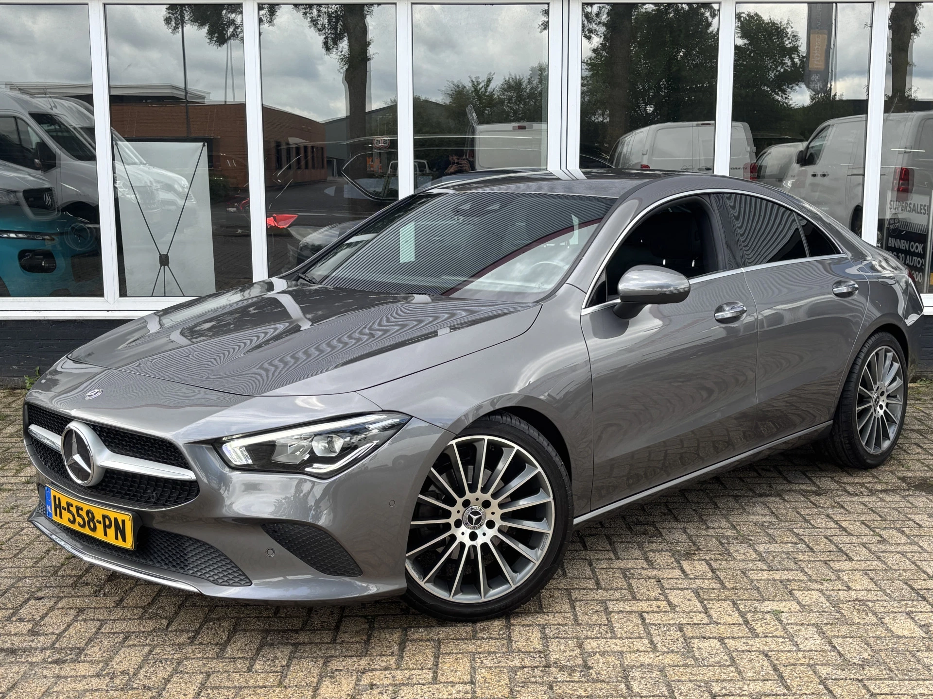 Hoofdafbeelding Mercedes-Benz CLA