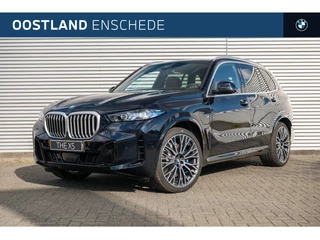 Hoofdafbeelding BMW X5 BMW X5 xDrive50e High Executive M Sport Automaat / Panoramadak / Trekhaak / Adaptieve LED / Soft-Close / Stoelventilatie / Parking Assistant Professional / Active Steering