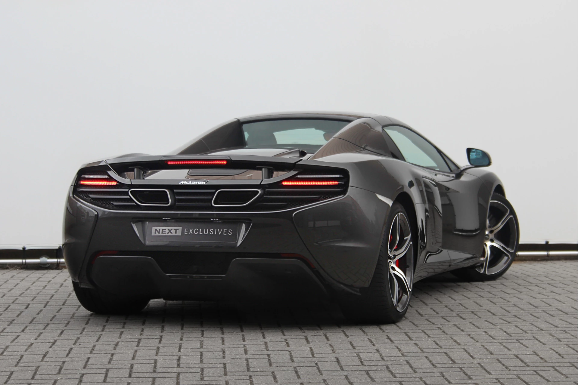 Hoofdafbeelding McLaren 650S