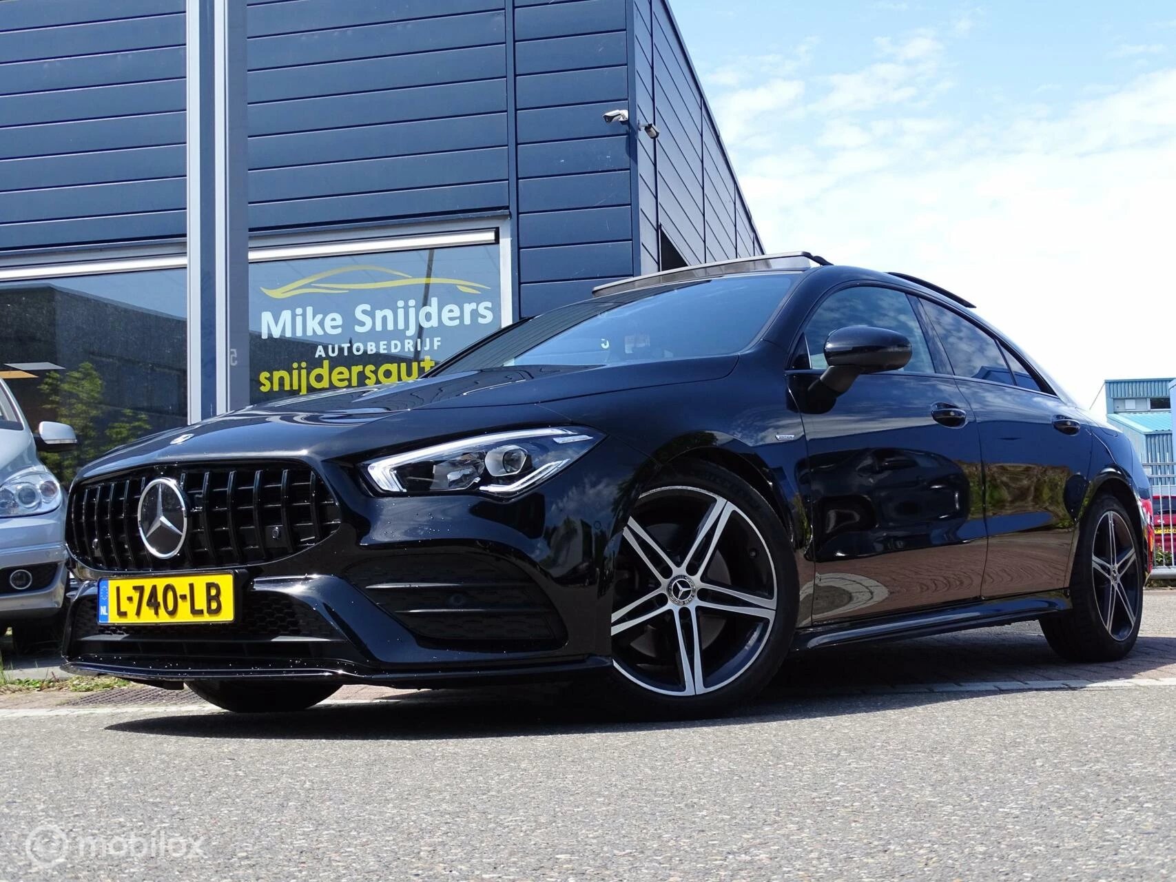 Hoofdafbeelding Mercedes-Benz CLA