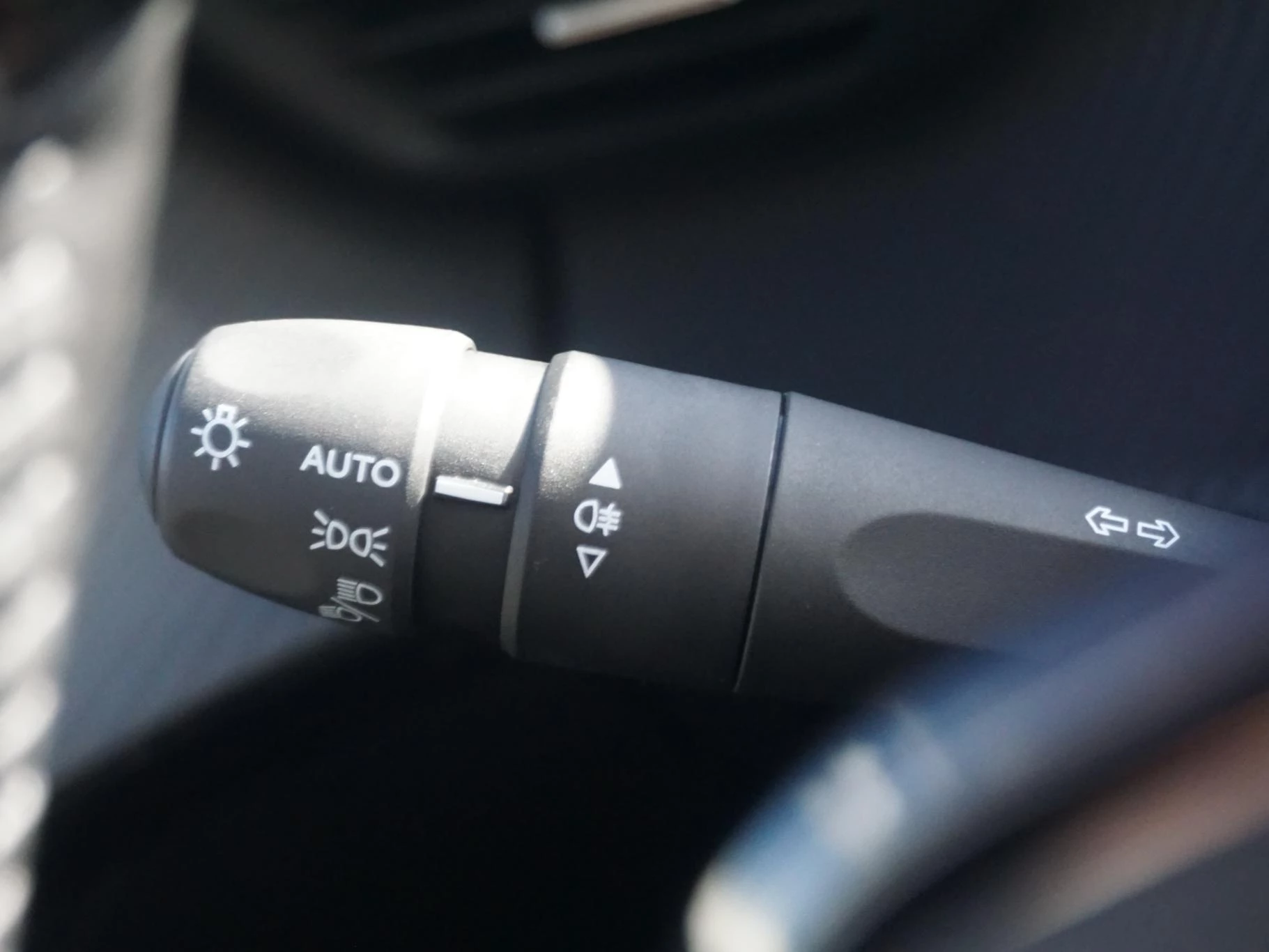 Hoofdafbeelding Peugeot e-208