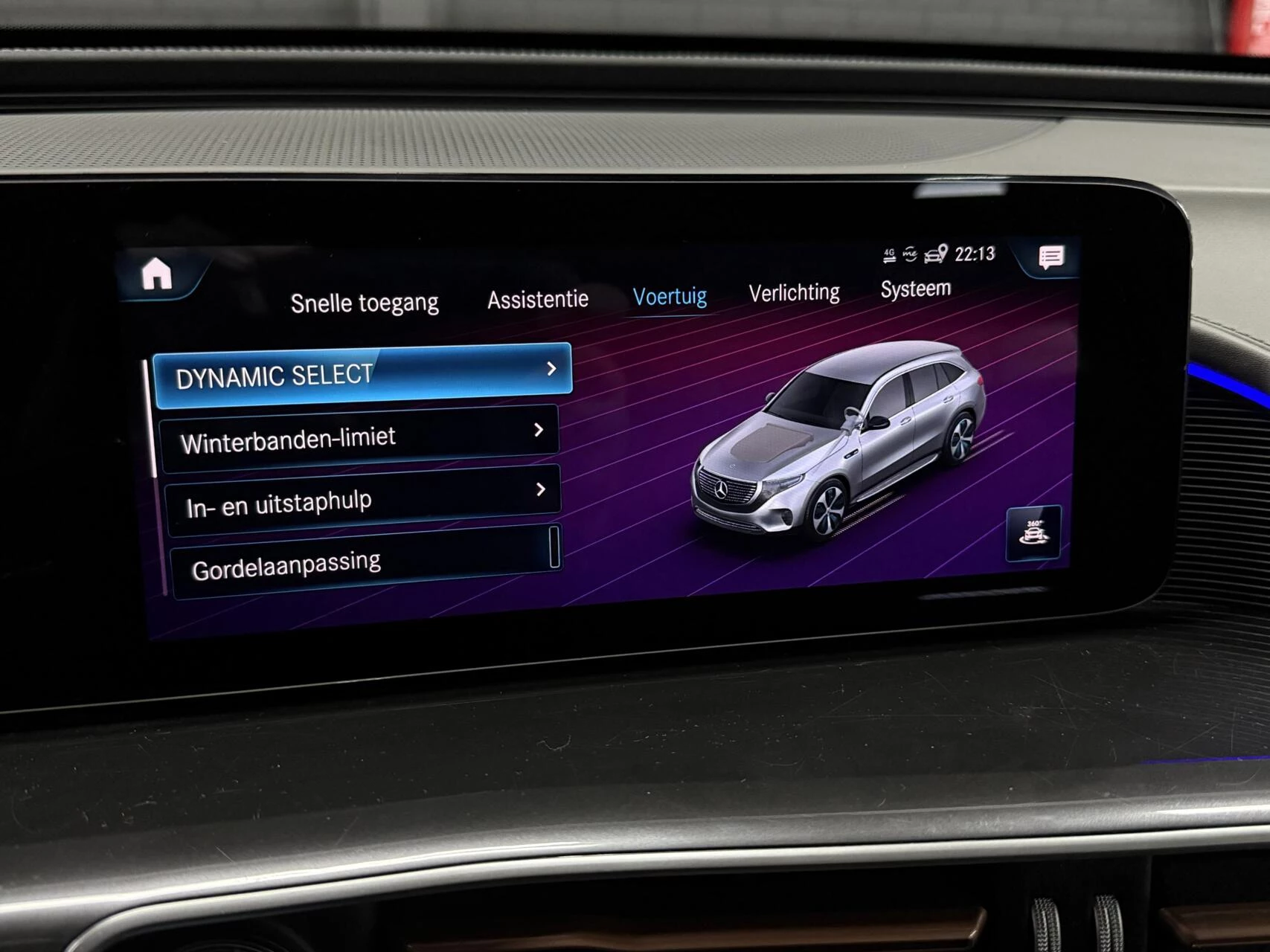 Hoofdafbeelding Mercedes-Benz EQC