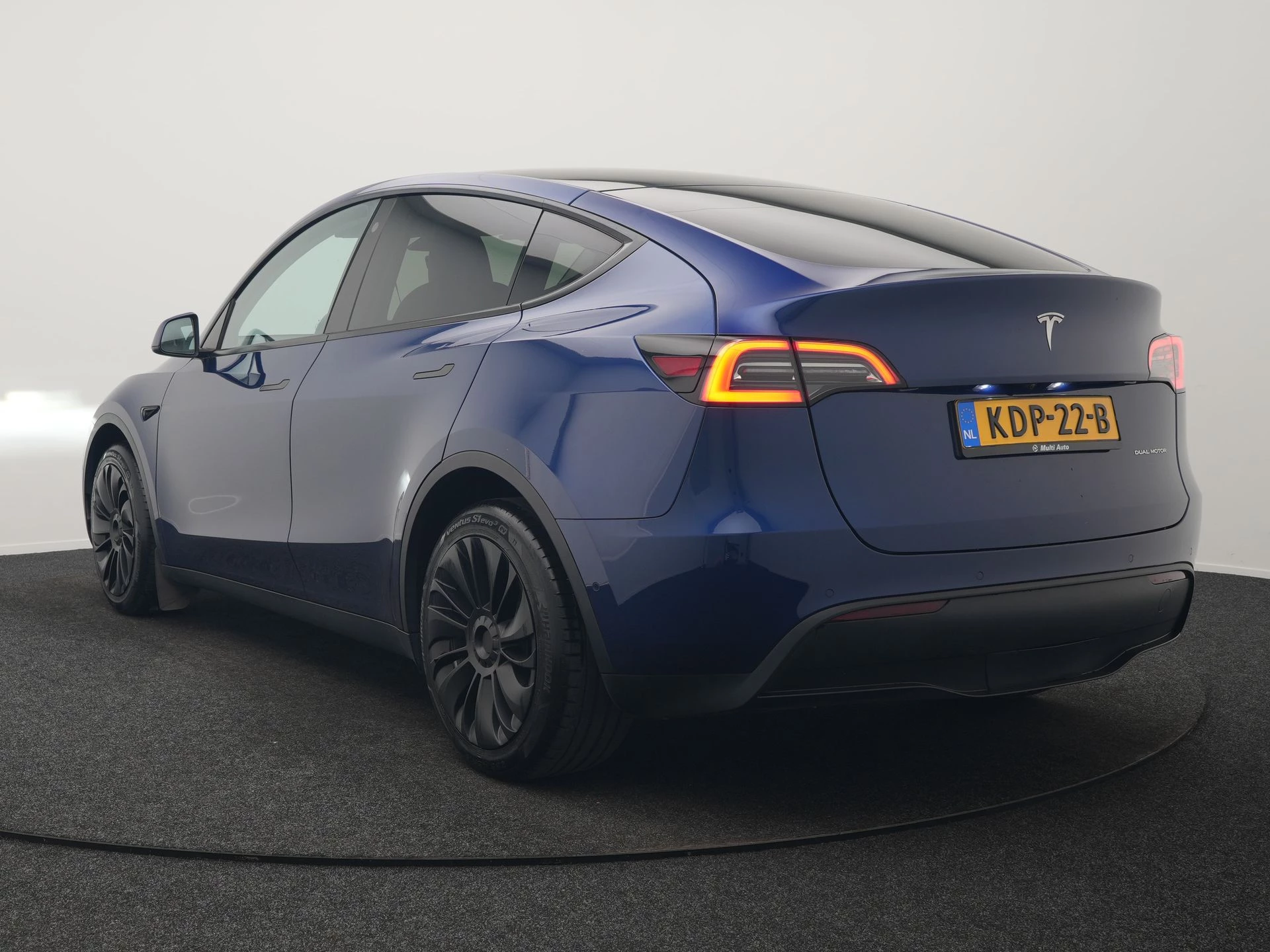 Hoofdafbeelding Tesla Model Y