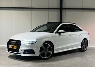 Audi A3 1.5 TFSI 150PK S-line Pano Clima Black Optic PDC NAP