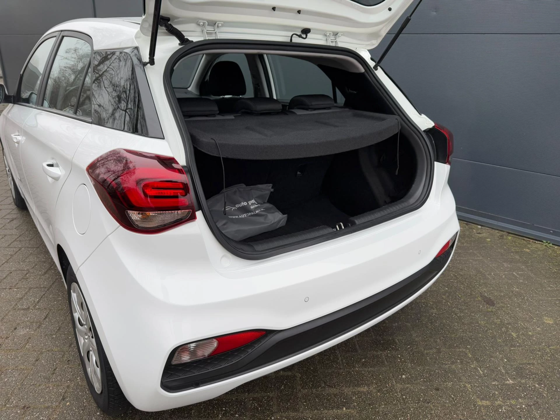 Hoofdafbeelding Hyundai i20