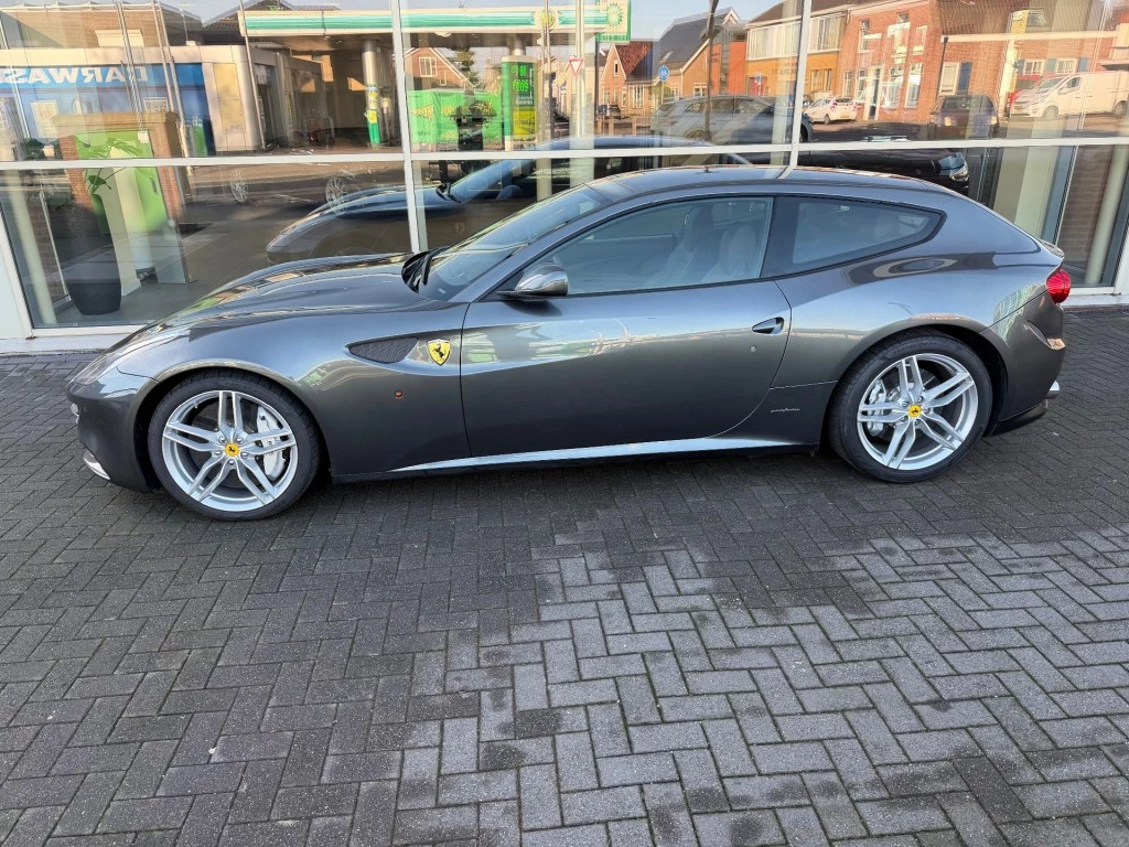 Hoofdafbeelding Ferrari FF
