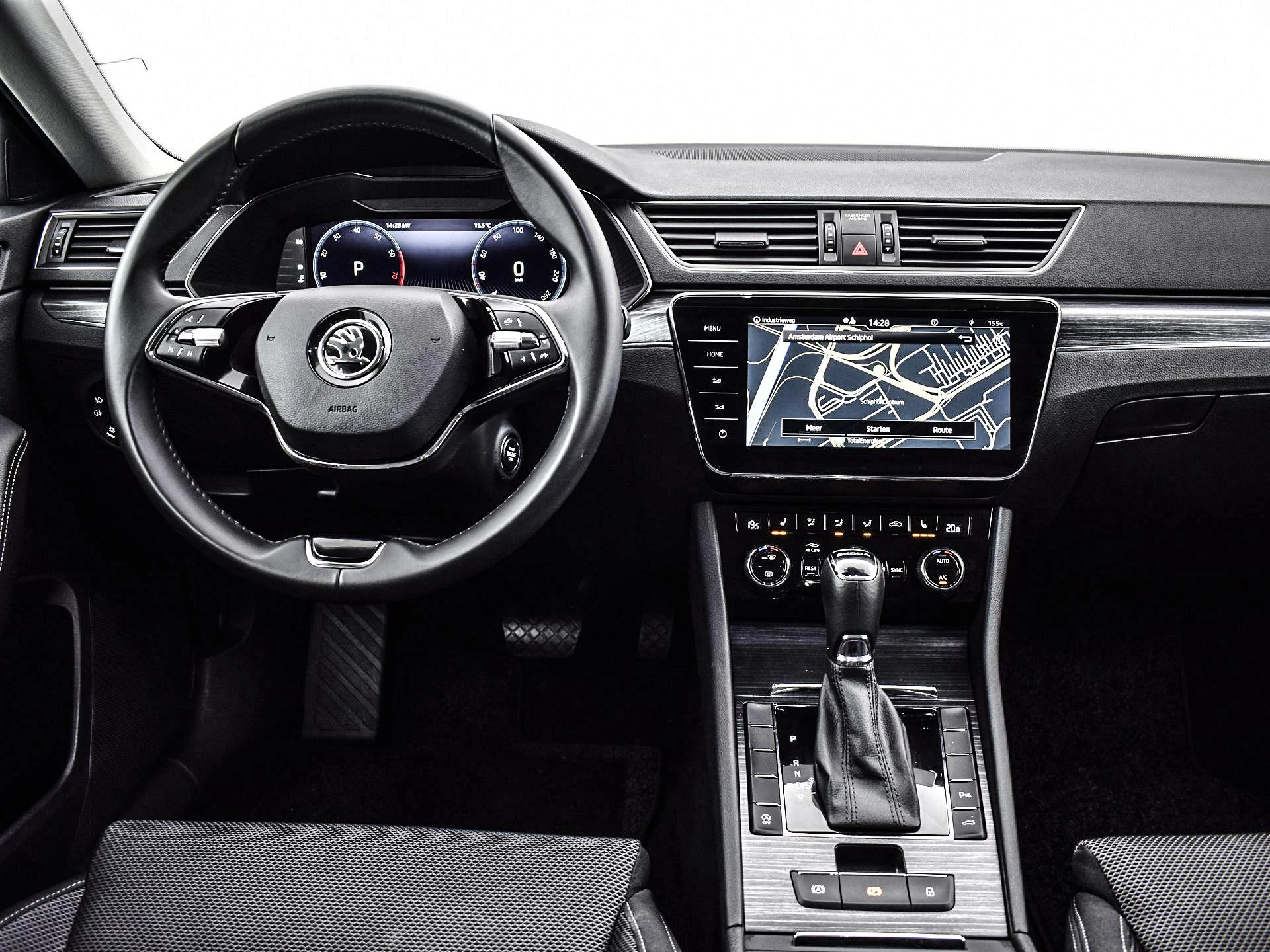 Hoofdafbeelding Škoda Superb