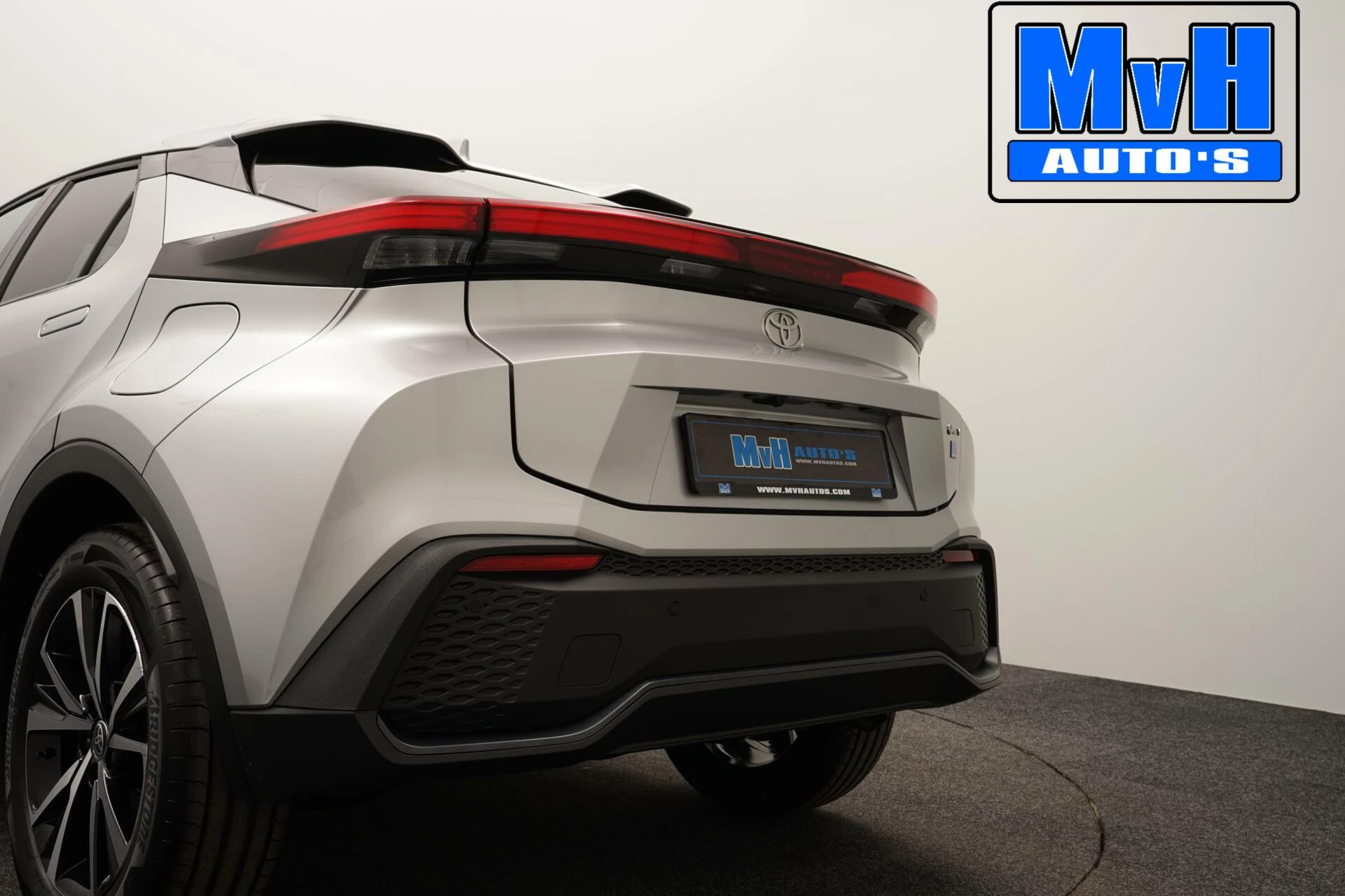 Hoofdafbeelding Toyota C-HR