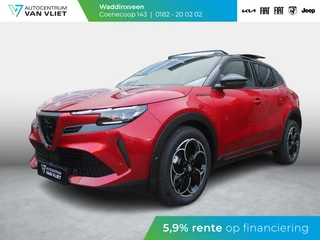 Alfa Romeo Junior Elettrica Speciale 54 kWh | 17% Bijtelling | Schuif/Kanteldak | Pack Techno | Brera Red | Dak Zwart