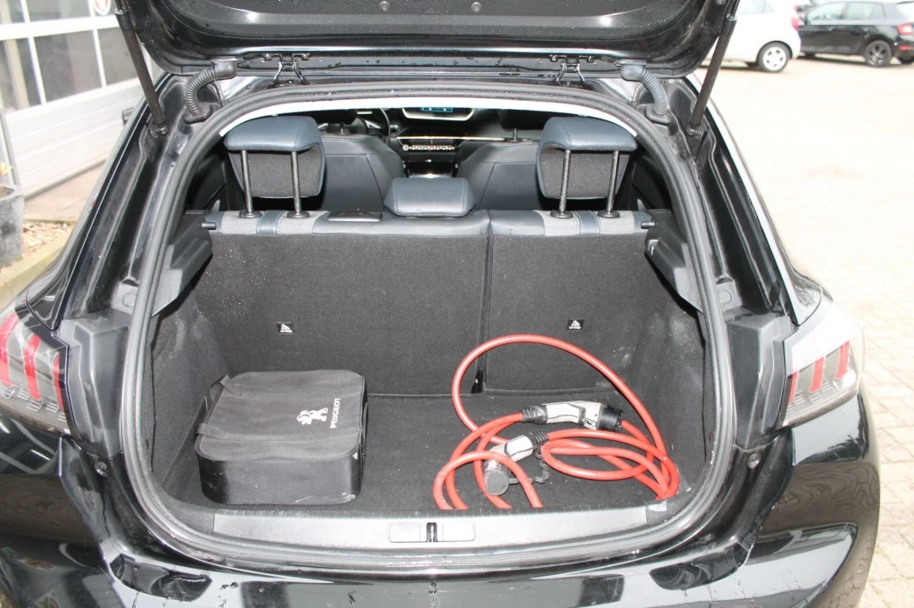 Hoofdafbeelding Peugeot e-208