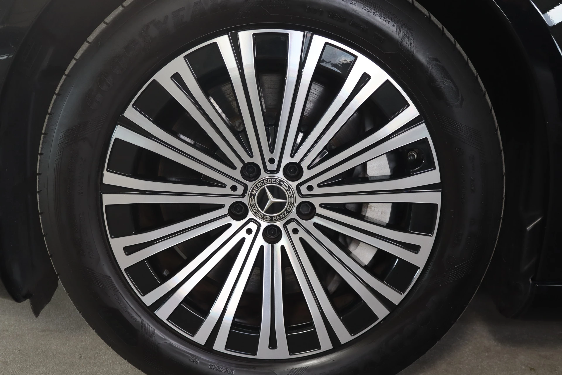 Hoofdafbeelding Mercedes-Benz EQS