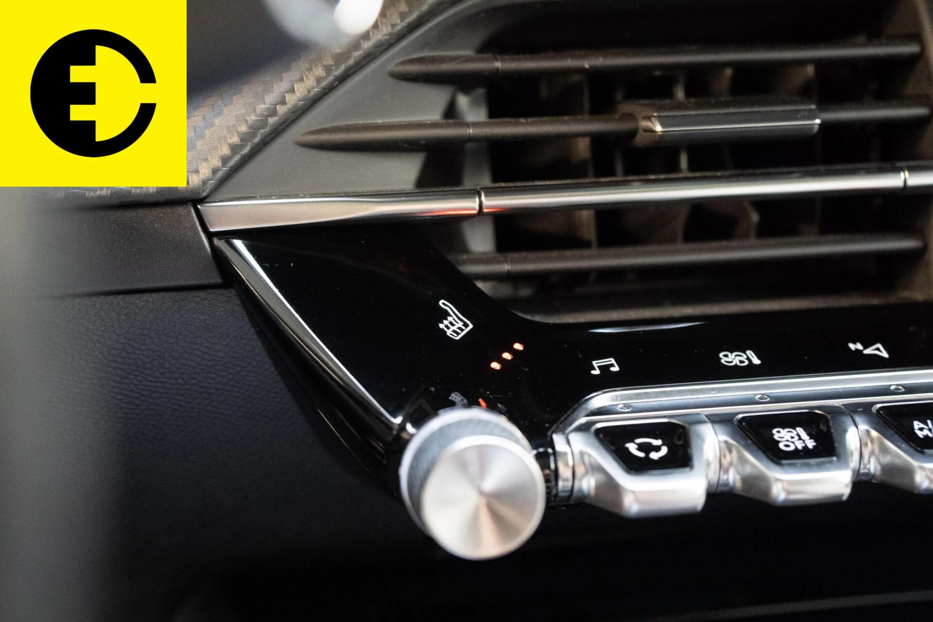 Hoofdafbeelding Peugeot e-208