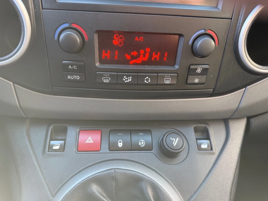 Hoofdafbeelding Peugeot Partner