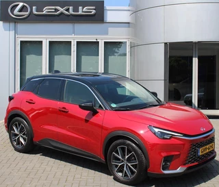 Lexus LBX Emotion 2WD 1e EIGENAAR NL-AUTO TREKHAAK MARK LEVINSON EL-KOFFERKLEP STOELVERW STUURVERW