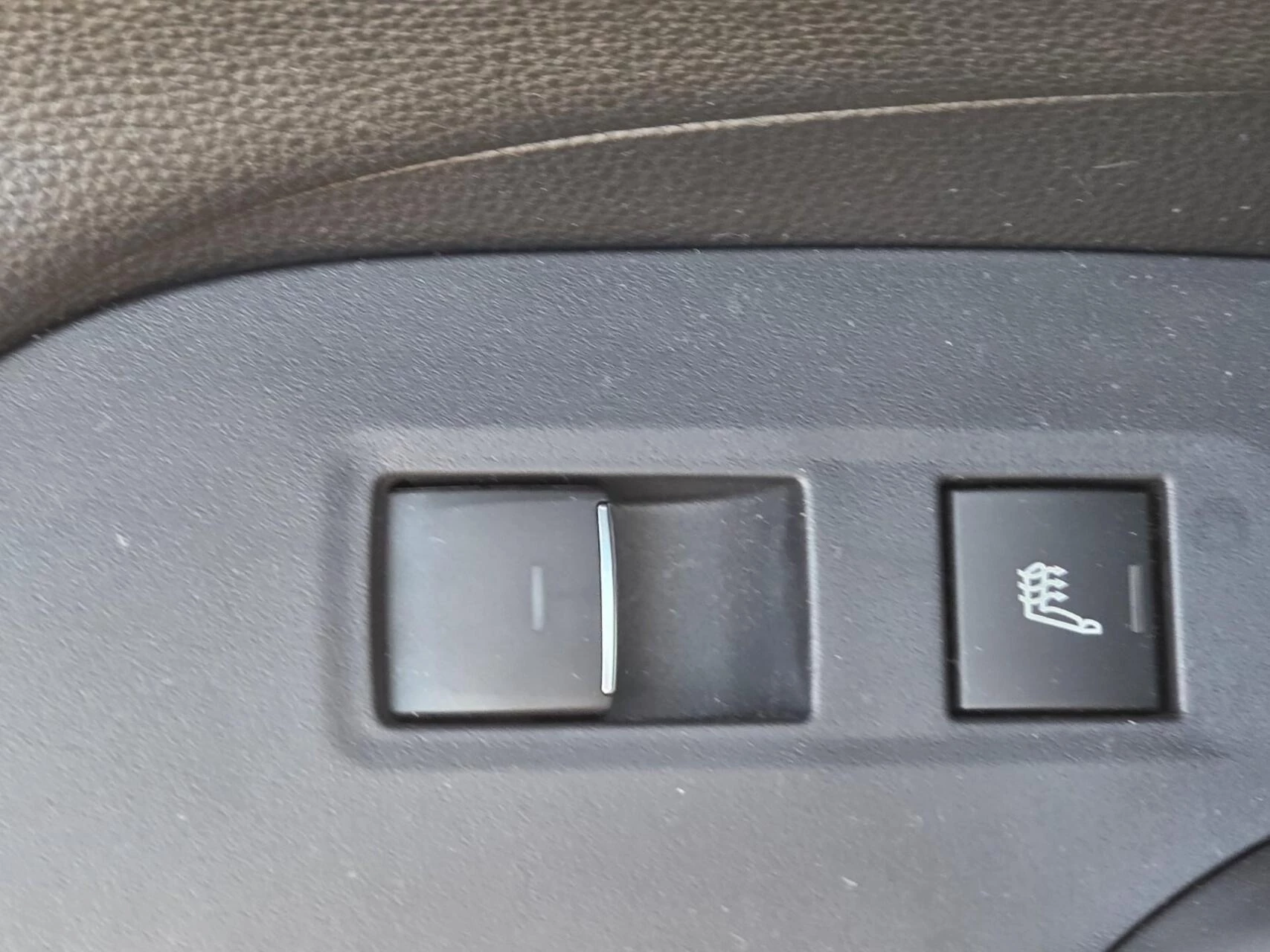 Hoofdafbeelding Suzuki Across