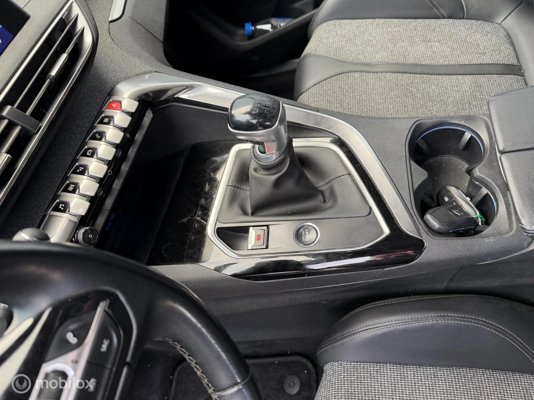 Hoofdafbeelding Peugeot 5008