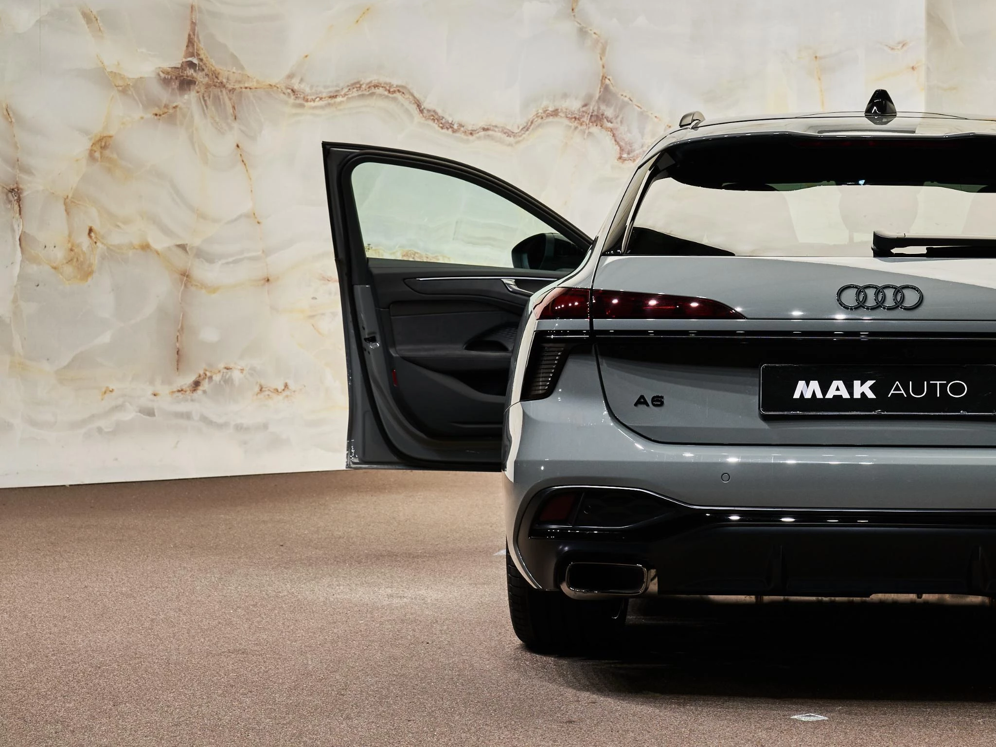 Hoofdafbeelding Audi A6