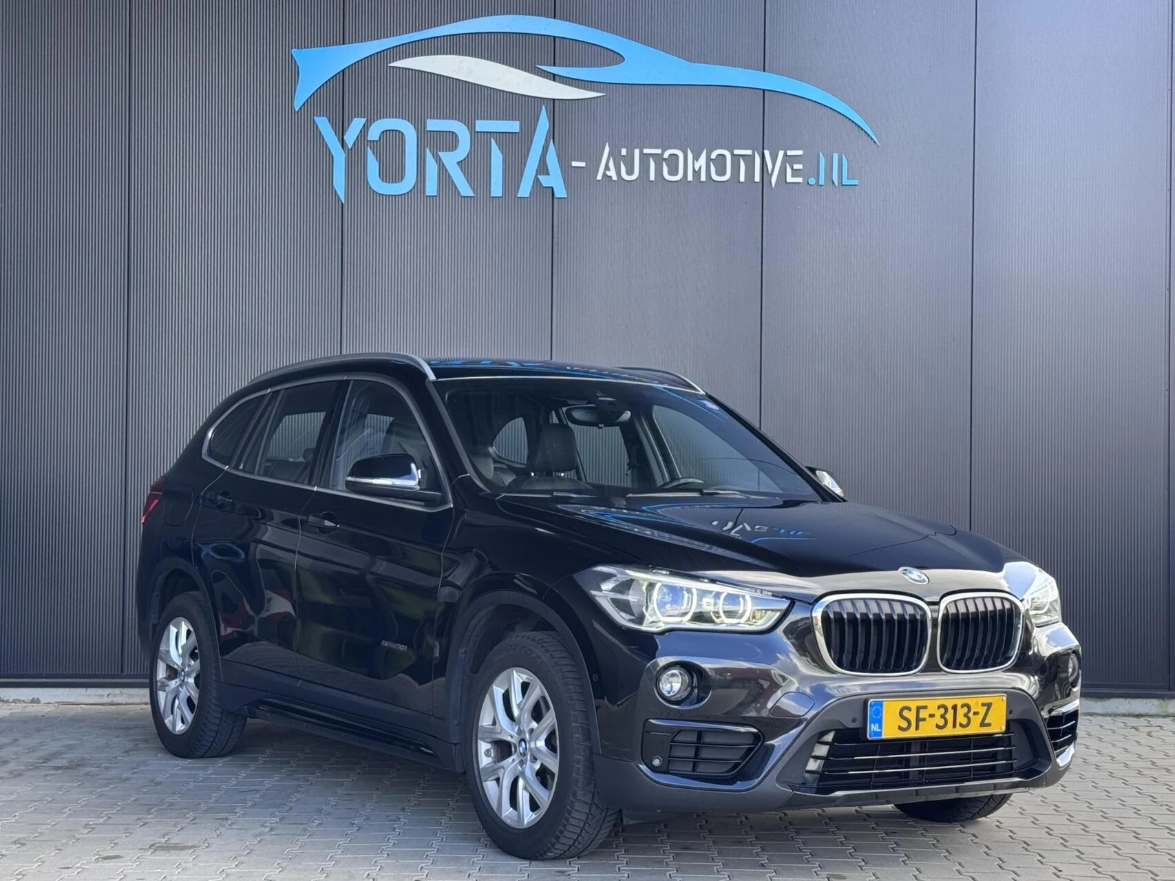 Hoofdafbeelding BMW X1