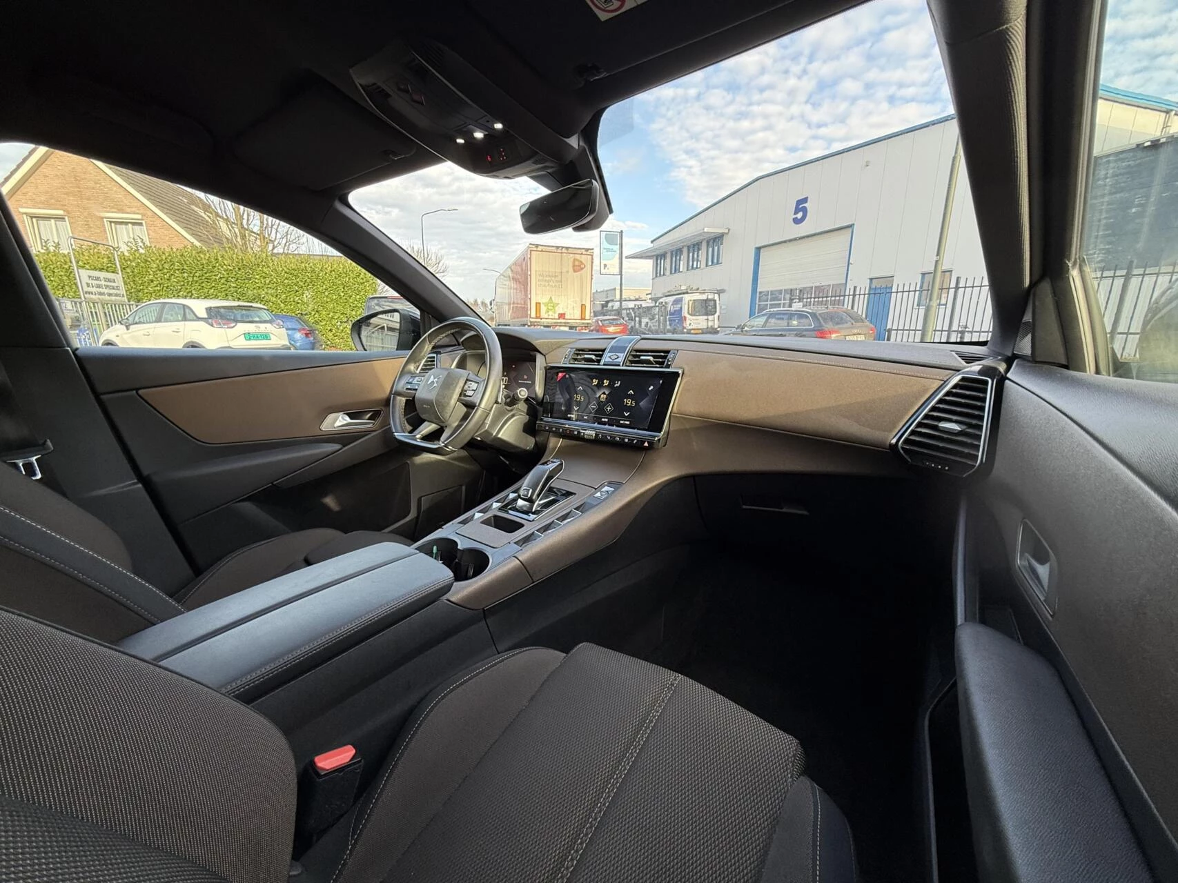 Hoofdafbeelding DS DS 7