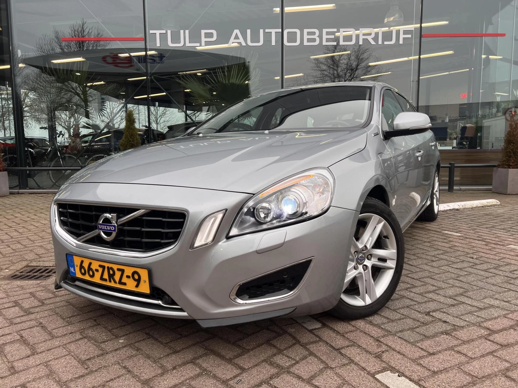 Hoofdafbeelding Volvo V60