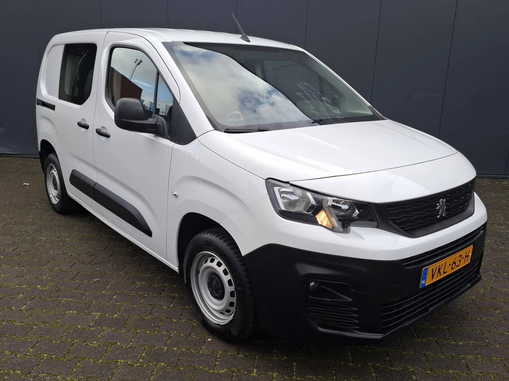 Hoofdafbeelding Peugeot Partner