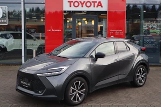 Hoofdafbeelding Toyota C-HR Toyota C-HR 1.8 HYBRID 140 FIRST-EDITION  STOEL/STUURVERW. P-SENSOREN EL-ACHTERKLEP DODEHOEK ANDROID/APPLE