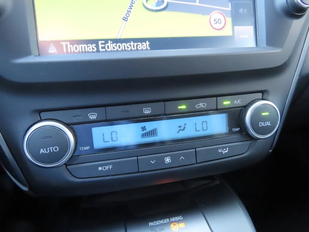 Hoofdafbeelding Toyota Avensis