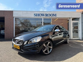 Volvo S60 1.6 R-Design T4 - AUT - 132KW - 18-inch LM - Bluetooth - Navi - Cruisecontrol - PDC.