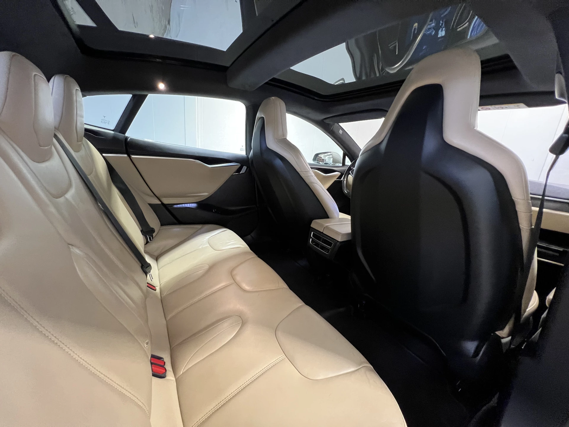 Hoofdafbeelding Tesla Model S