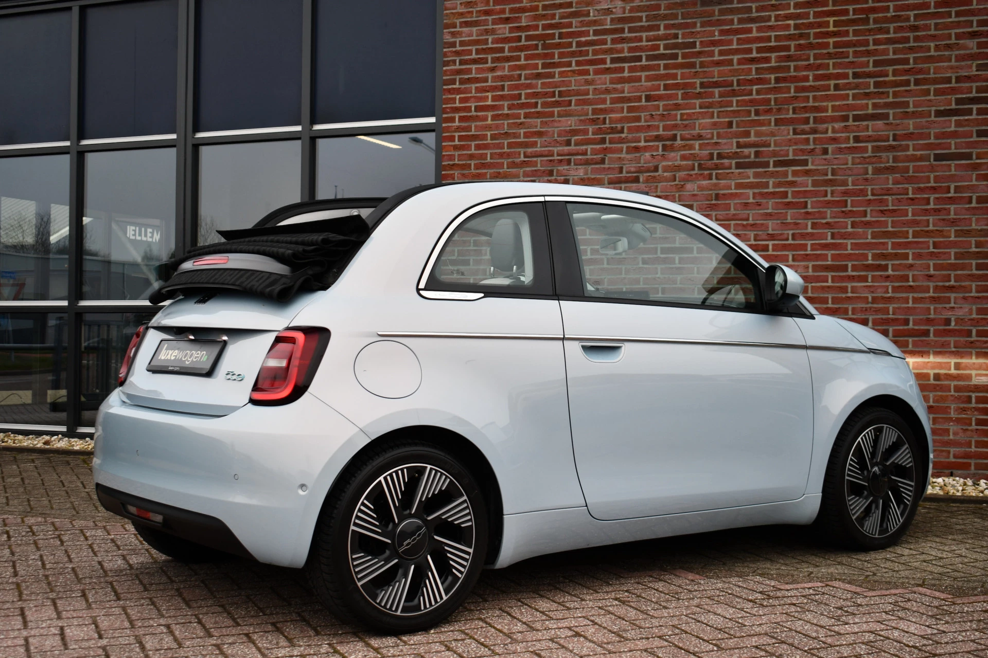 Hoofdafbeelding Fiat 500C