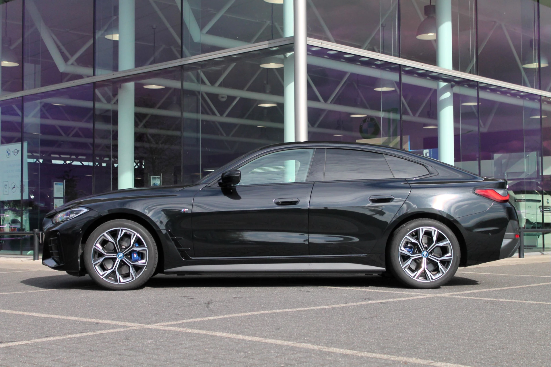Hoofdafbeelding BMW i4