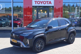Hoofdafbeelding Toyota Yaris Cross Toyota Yaris Cross 1.5 HYBRID ADVENTURE PANORAMADAK JBL-AUDIO 18"LM-VELGEN HALF-LEDER 1e EIGENAAR DEALER-AUTO