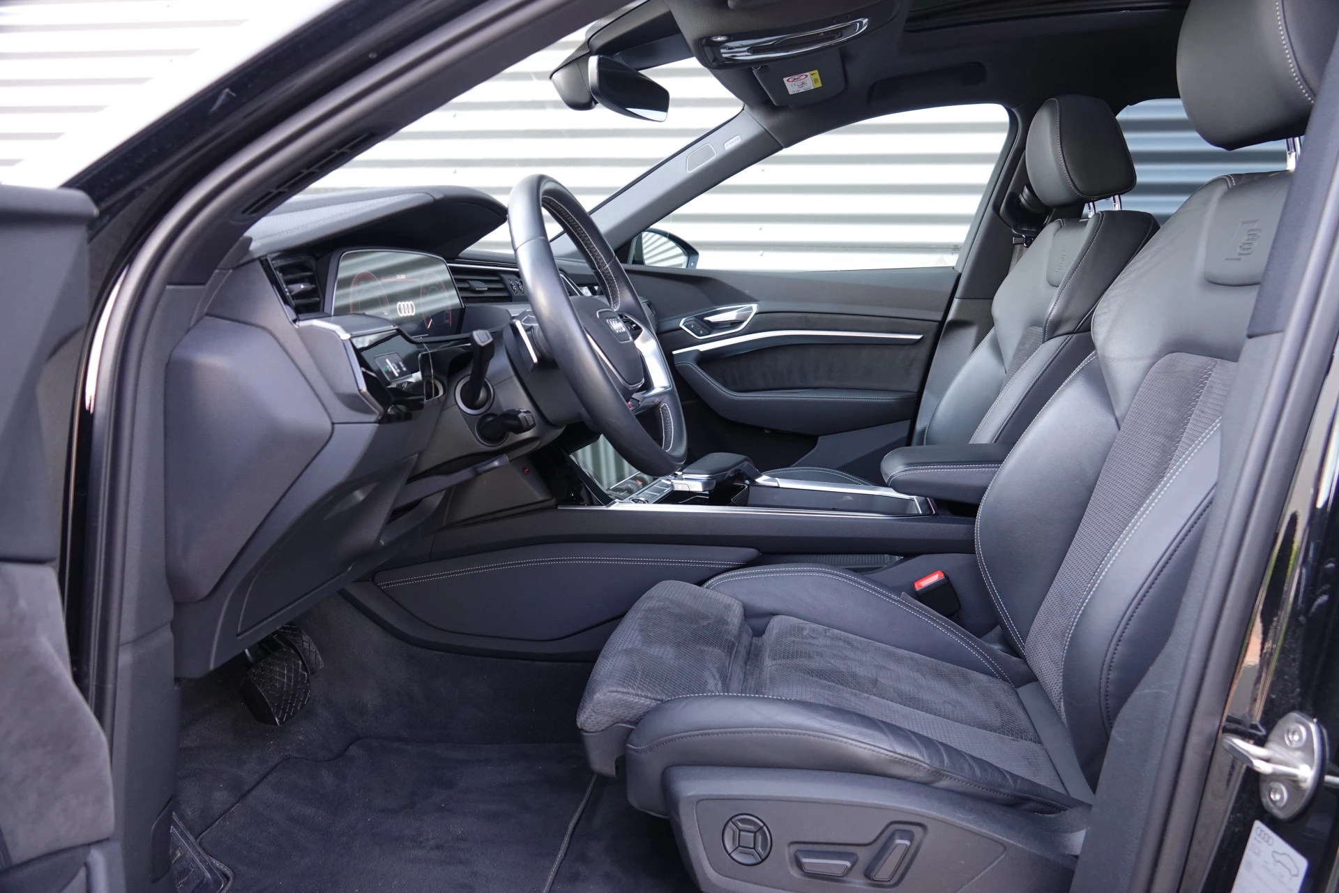 Hoofdafbeelding Audi e-tron
