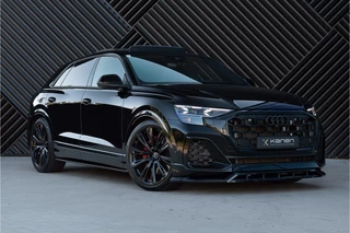 Hoofdafbeelding Audi Q8 Audi Q8 60 TFSI e quattro S-Line Competition Panodak ACC Trekhaak Achteras Bestr. Head Up 360 Oled Massage Softcl. B&O Stoelvent. Trekhaak