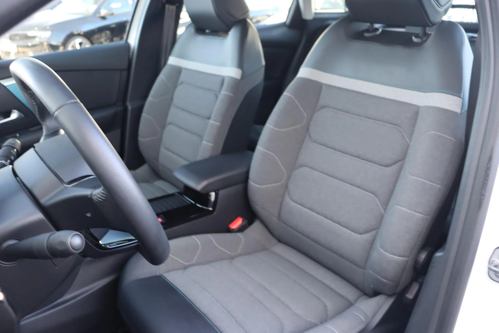 Hoofdafbeelding Citroën ë-C4