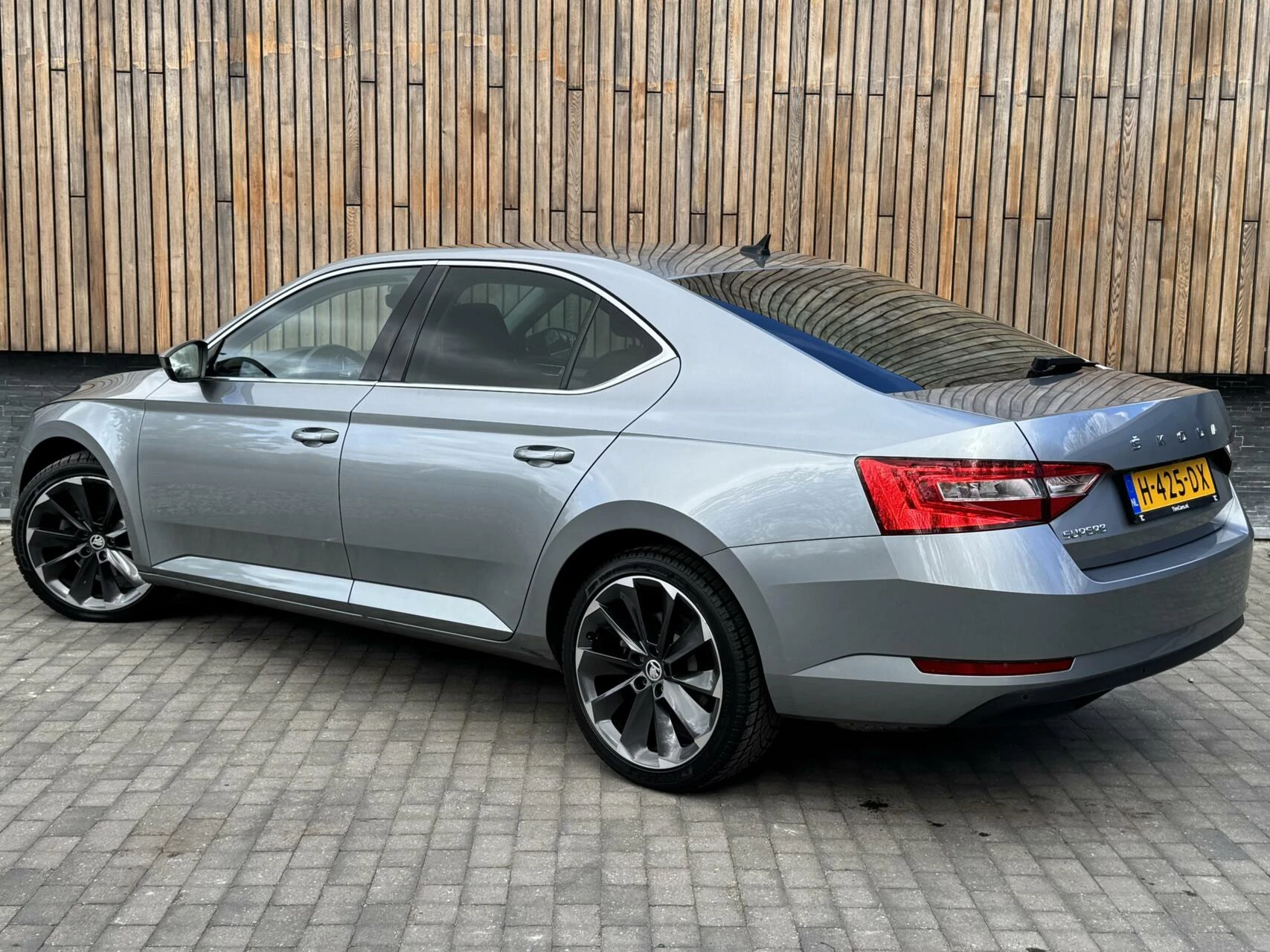 Hoofdafbeelding Škoda Superb