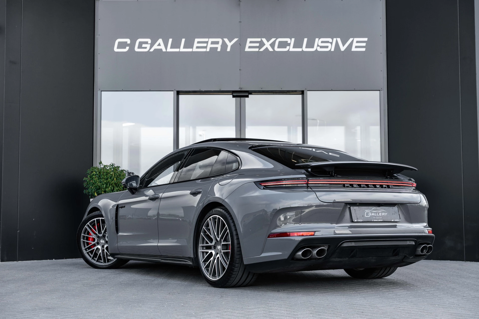 Hoofdafbeelding Porsche Panamera