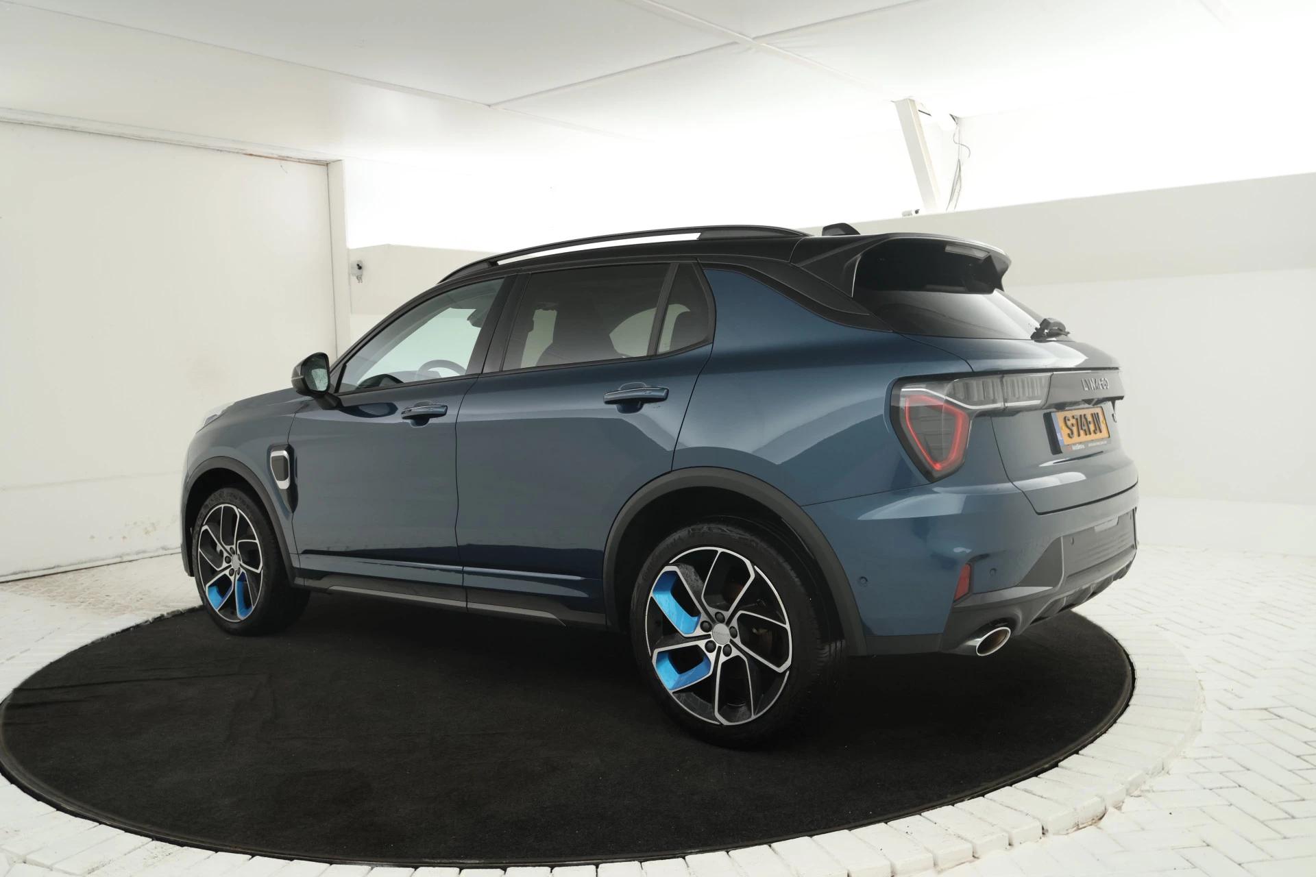 Hoofdafbeelding Lynk & Co 01